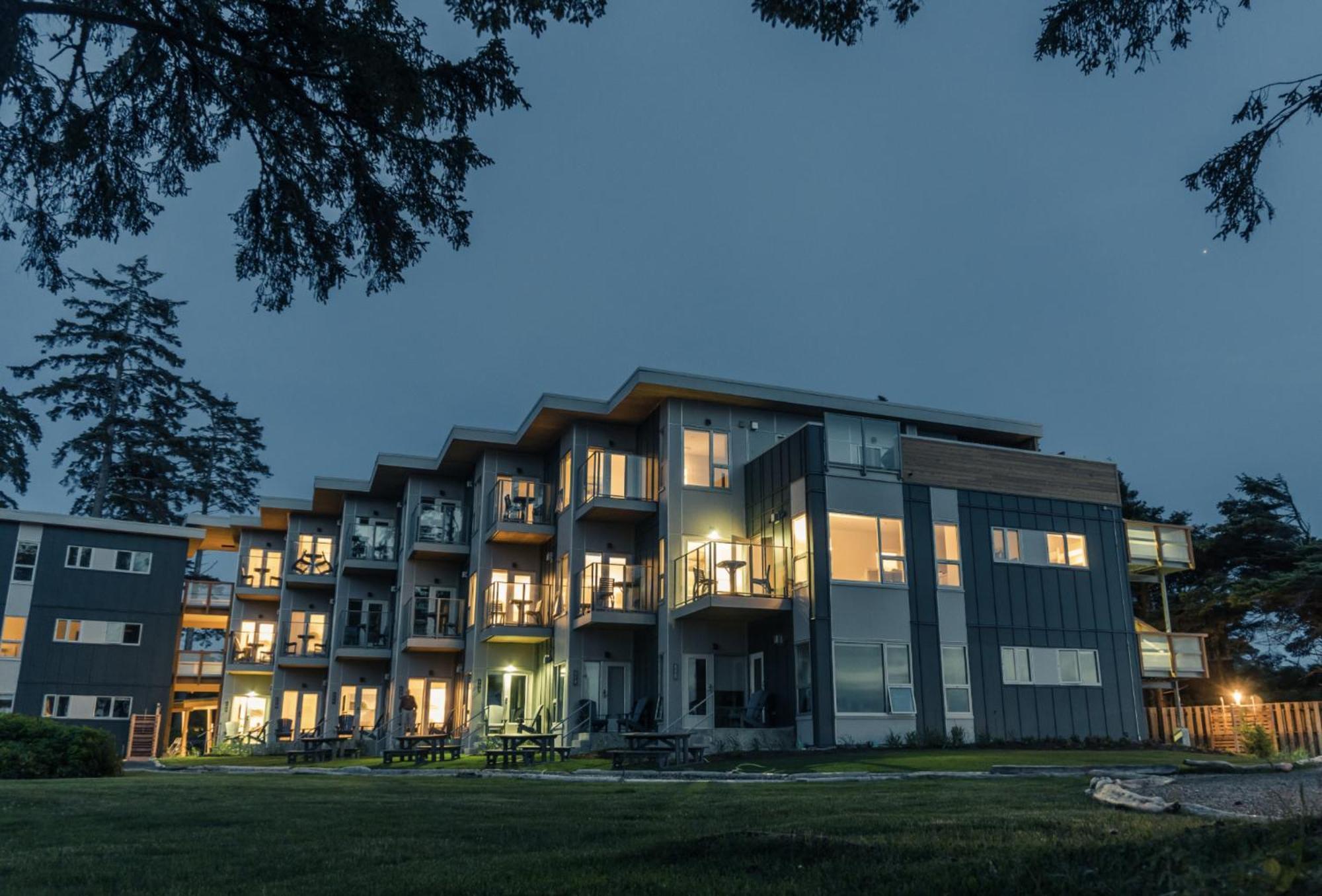 Pacific Sands Beach Resort Tofino Eksteriør bilde